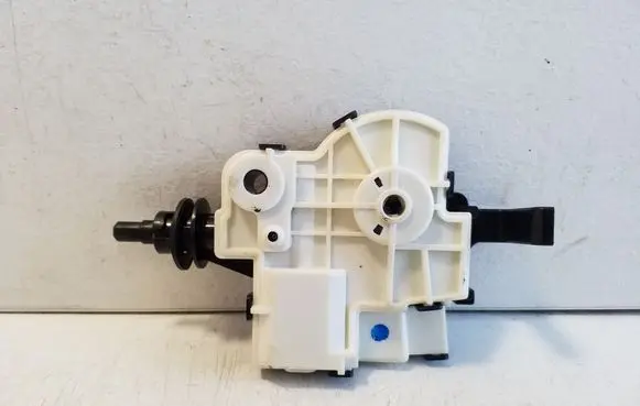 Toyota C-HR II Fuel tank cap lock 