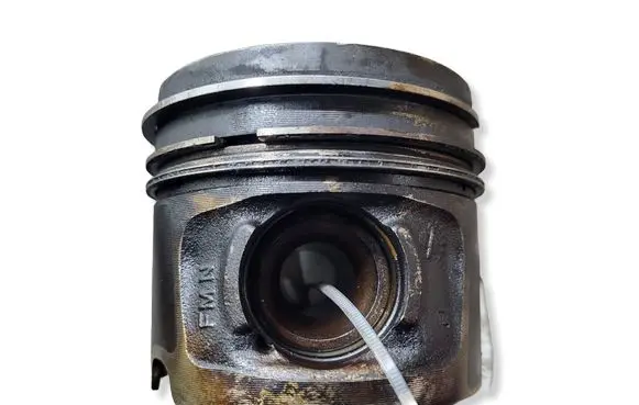 BMW 3 E90 E91 Piston N47