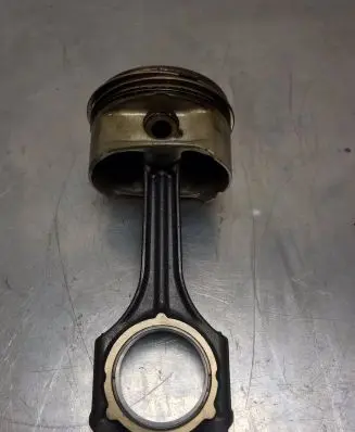 Mercedes-Benz S W220 Piston with connecting rod 097026