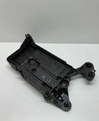 Volkswagen T-Roc Battery tray 5Q0915331K
