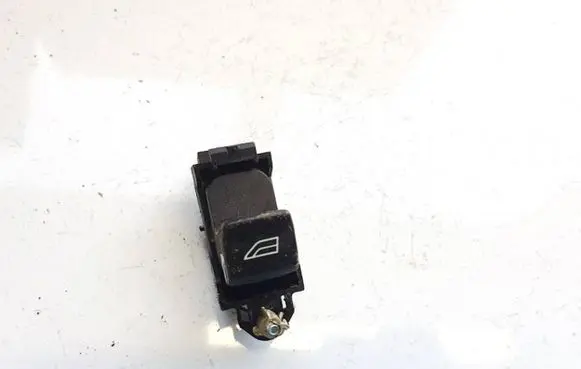 Volvo S70 V70 V70 XC Electric window control switch 30710892 03451310