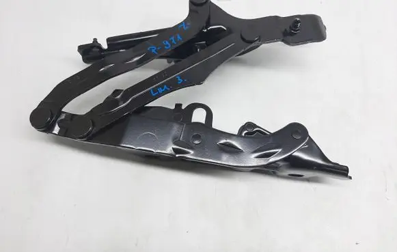 Engine bonnet/hood hinges