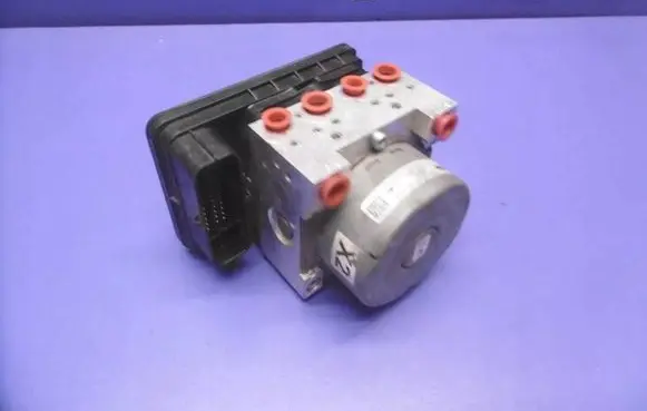 Ford B-MAX ABS Pump 10022004364 D1B1-2C013-BC D1B12C405AE
