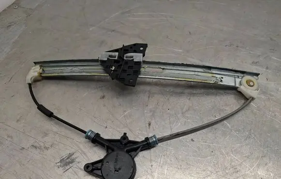 Mazda RX8 Front window lifting mechanism without motor 