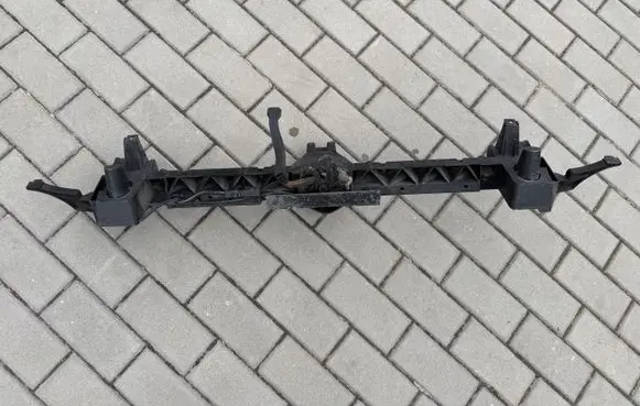 Peugeot 3008 I Top upper radiator support slam panel 967078698000