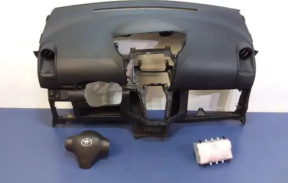 Toyota Yaris Dashboard 