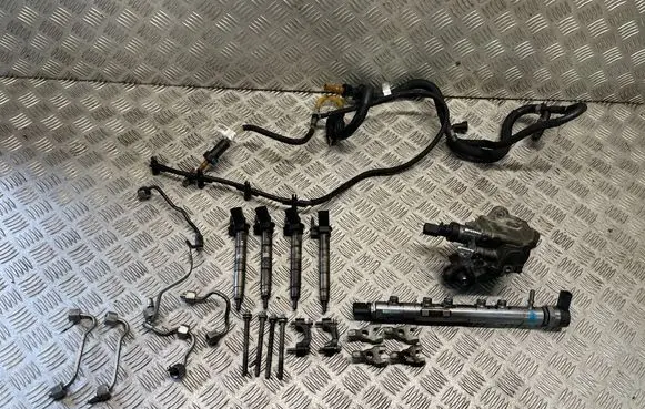 BMW 1 E82 E88 Fuel injection system set 0445117017 7805430 7801000