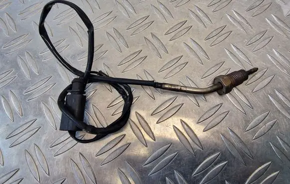 Skoda Superb B6 (3T) Exhaust gas temperature sensor 03L906088BD