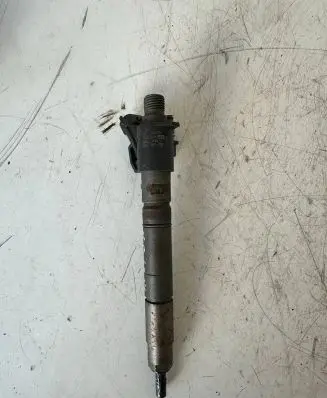 Volvo XC60 Fuel injector 31272767 050717 9140987