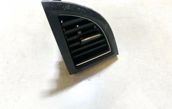 Honda CR-V Dash center air vent grill 77615t0aa1 77615-t0a-a1