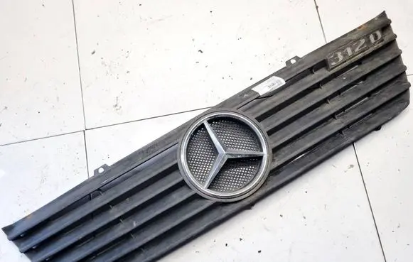 Mercedes-Benz Sprinter W901 W902 W903 W904 Front grill 9018880123 sp3070