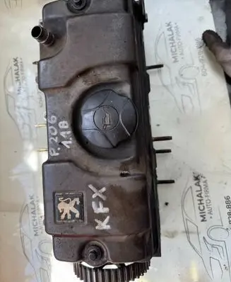 Engine head