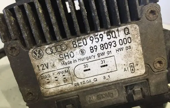 Audi A4 S4 B7 8E 8H Coolant fan relay 8E0959501Q