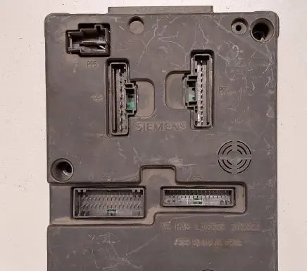 Renault Scenic I Comfort/convenience module S108502610F 8200029342B 01047
