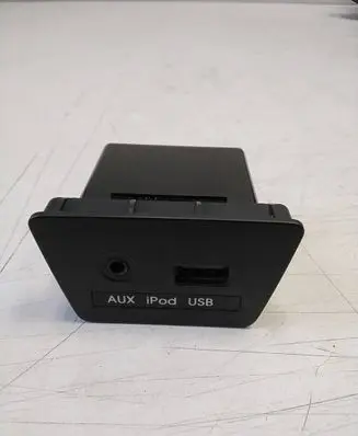 Hyundai ix35 AUX in-socket connector 961102S500 2S500TAN LMMC1212171040