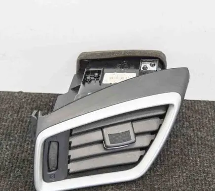 Nissan Qashqai Dashboard air vent grill cover trim 