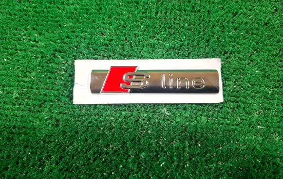 Audi TT Mk1 Manufacturer badge logo/emblem 8N0853601A
