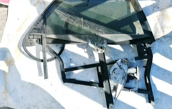 Audi A6 S6 C5 4B Rear door window/glass frame 