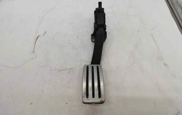 Tesla Model Y Accelerator throttle pedal 6pv014021