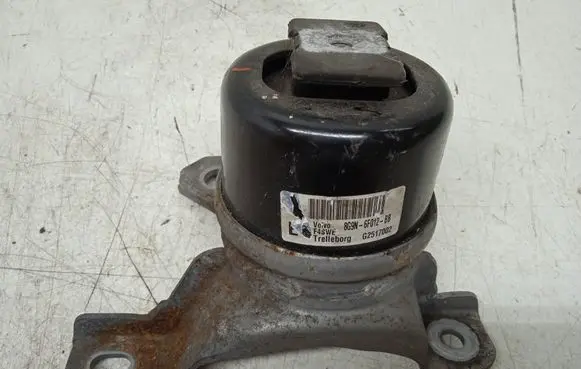 Volvo S60 Engine mount bracket 8G9N6F012