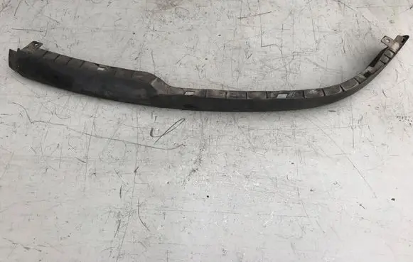 Opel Astra H Front bumper lip 13143158