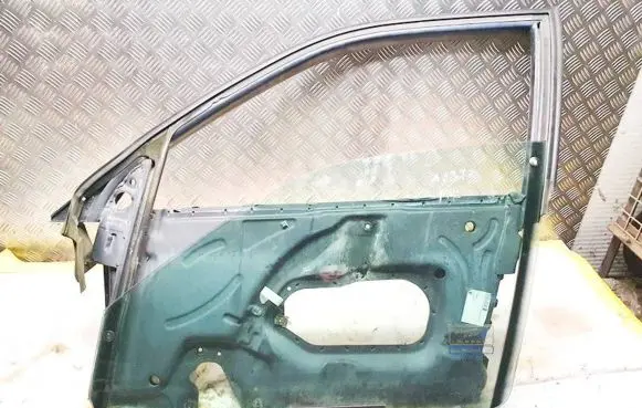 Audi A6 S6 C4 4A Front door window/glass frame 