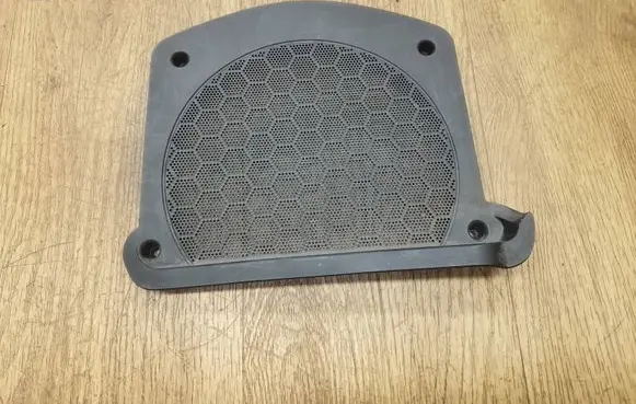 BMW X3 G01 Subwoofer grill/trim 6826950