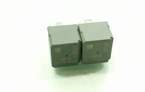 Opel Insignia A Other relay 13500120
