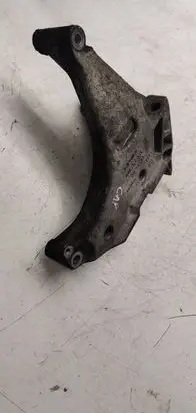 Skoda Octavia Mk2 (1Z) Engine mounting bracket 03L199207
