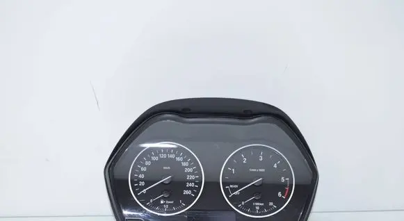 BMW X1 F48 F49 Speedometer (instrument cluster) 9295445 62108794208 62108792064