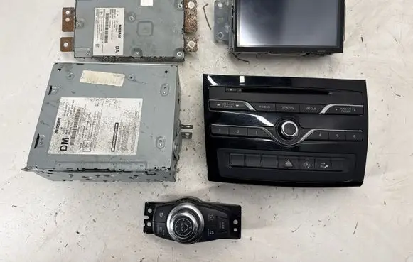 Infiniti QX30 Audio system kit 283874DL0A 283304HB1C 259154HB4E
