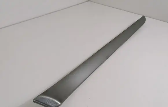 Audi A4 S4 B6 8E 8H Front door trim bar 8E0867410