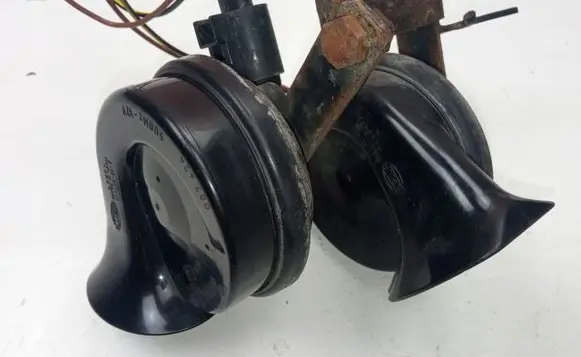 Volkswagen Polo Horn signal HELLA