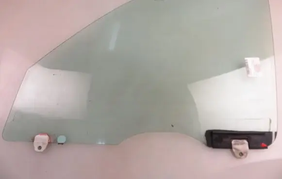 Honda CR-V Front door window glass four-door 