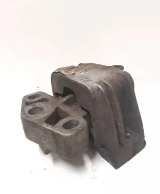 Ford Galaxy Engine mount bracket 7M3199555