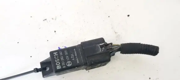 Chevrolet Cruze Glow plug pre-heat relay 0281003041