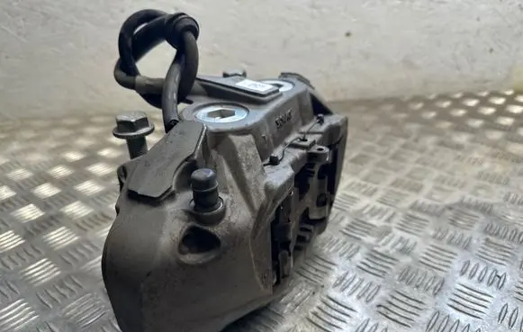 Mercedes-Benz E W238 Front brake caliper 25307