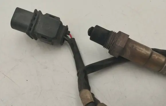 Volkswagen Transporter - Caravelle T5 Lambda probe sensor 03l906262