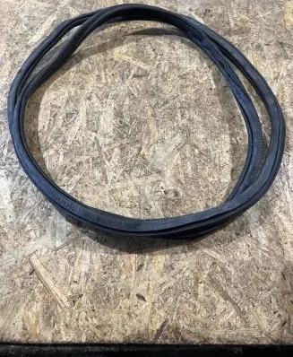 Porsche Cayenne (92A) Front door rubber seal 95B831721