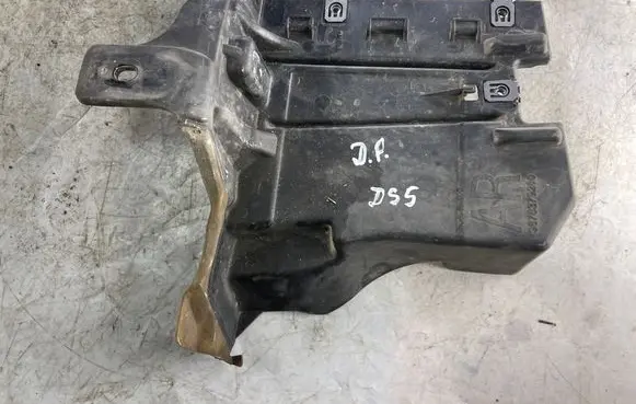 Citroen DS5 Front bumper skid plate/under tray 9676379280