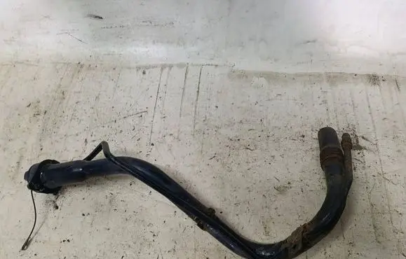Suzuki SX4 Fuel tank filler neck pipe 