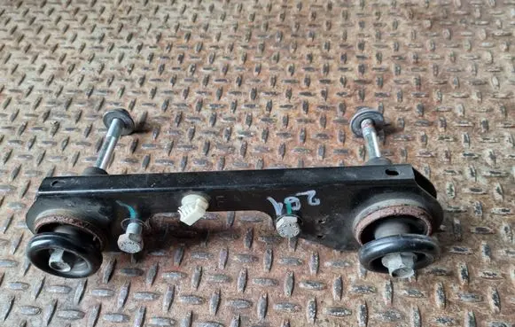 Dacia Duster Rear differential/diff mount bracket 