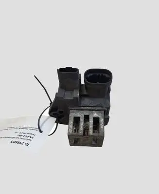 Peugeot 208 I Coolant fan relay 98372A01