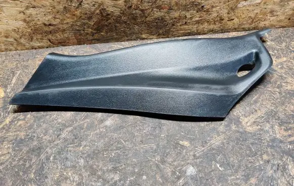 BMW X1 F48 F49 Rear seat side top trim 7392879
