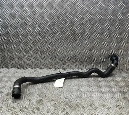 Volvo XC90 Engine coolant pipe/hose 32339122