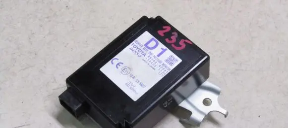 Toyota RAV 4 (XA40) Other control units/modules 8976042041
