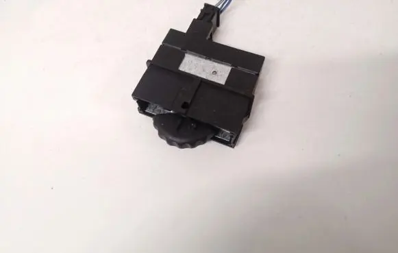 Renault Laguna I Headlight level height control switch 7700822897