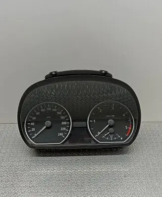 BMW 1 E81 E87 Speedometer (instrument cluster) 6947136 102495221 150049169