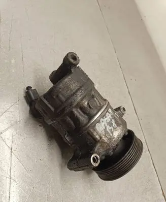 Volkswagen PASSAT B8 Air conditioning (A/C) compressor (pump) 5Q0820803F 08414004563 1748F