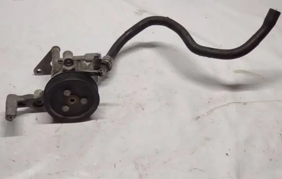 BMW 6 F12 F13 Power steering pump LH228441002